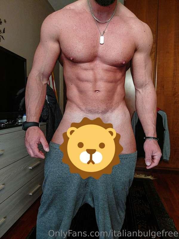 I'm full.. . I don't  cum since 3 days..... and for me... it..