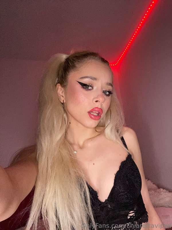 👅👅