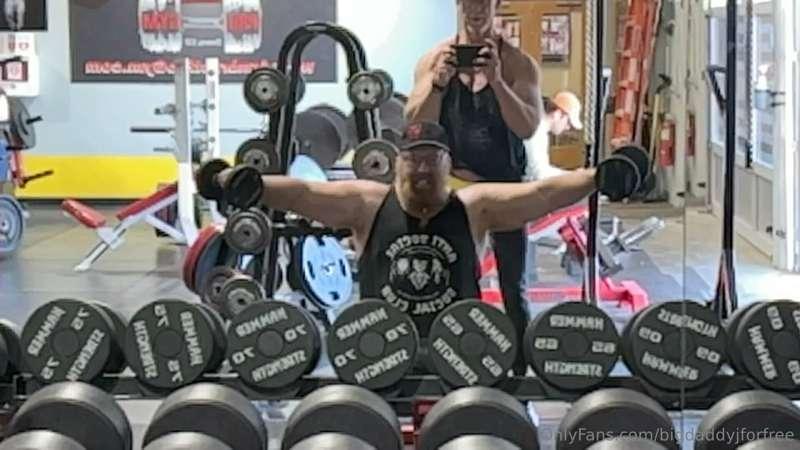 Pumping up at the gym while thinking about my next videos. W..