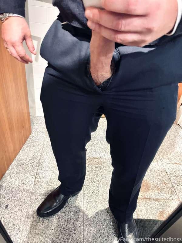 thesuitedboss image #0