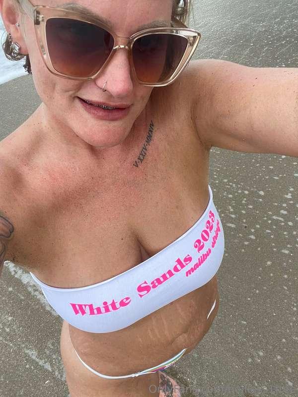 Cum join for hotter pics https://onlyfans.com/holliess