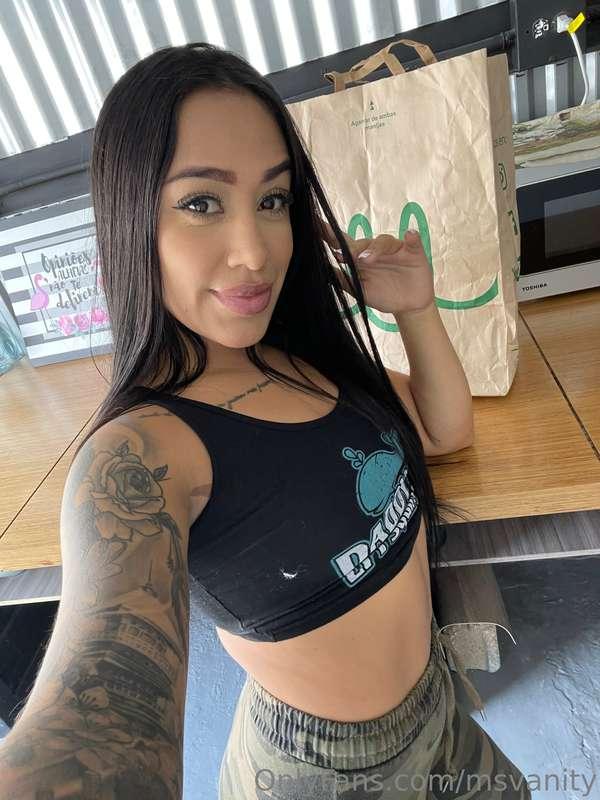 Hi my love DROP some $$$$ and let me show you something sexy..