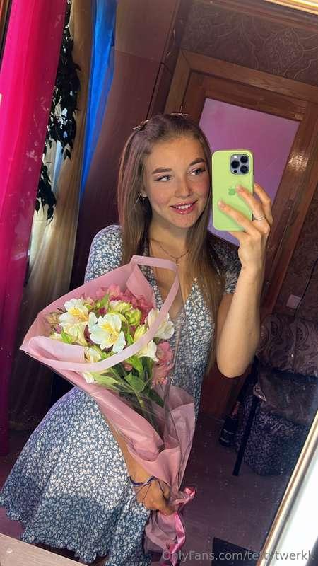 Today is my Birthday 🥳  You can send tips for 🎁  And I will ..