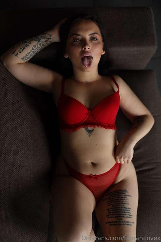 ¿me sigues mirando, o necesitas sentarte conmigo? ❤️🙈