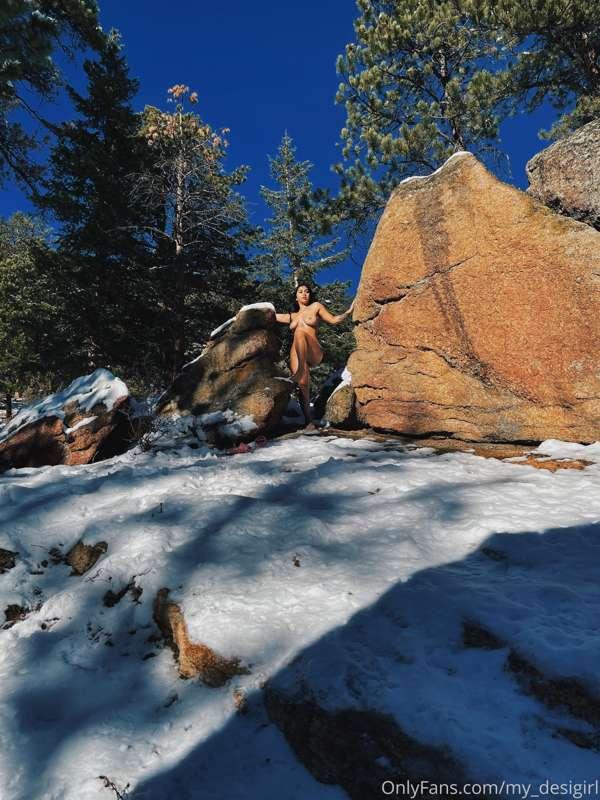 yo wtf I am a literal goddess all in the snow and shit! in d..