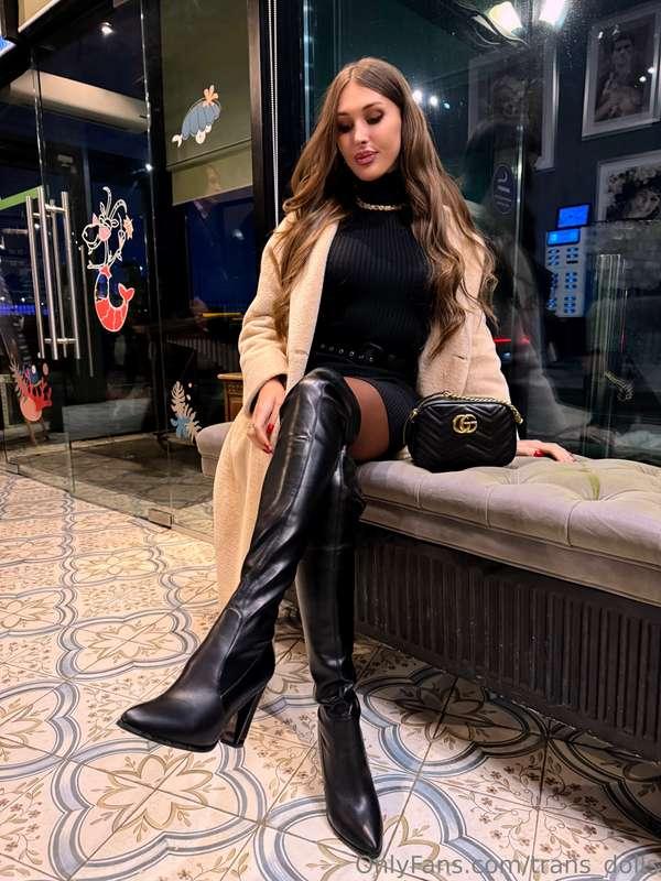 So that Monday would not seem so sad and gloomy, I decided t..
