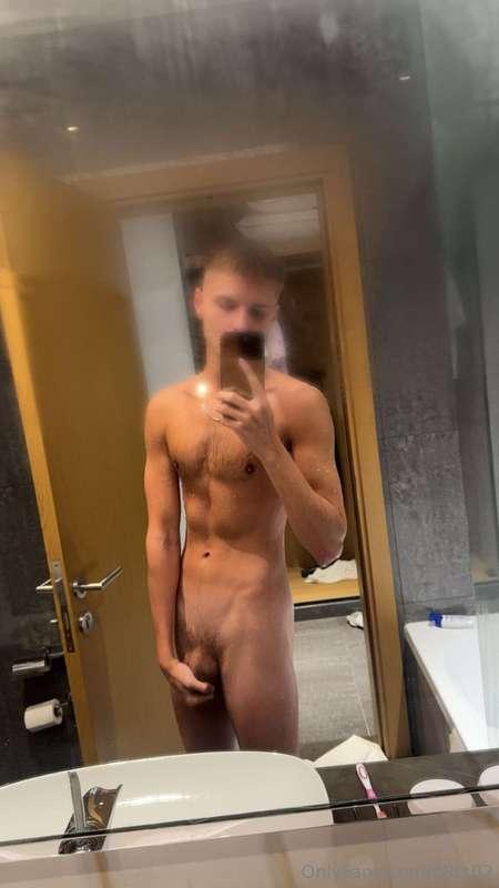 Just giving a glimpse 👀😘