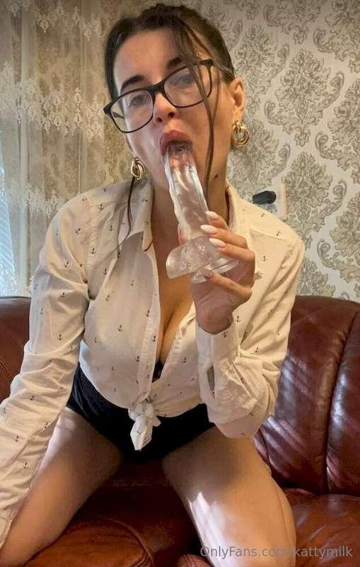 😇She's ready for your dick @helena_devilxxx😇Lick me all over..