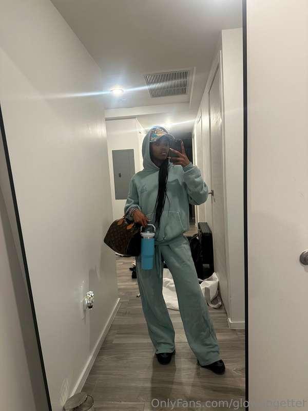 It’s the last day of April… I can’t be live how fast the yea..