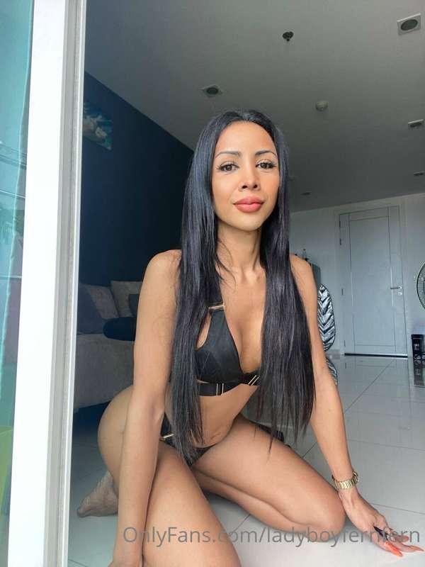 do you think your cock would please me? 😍