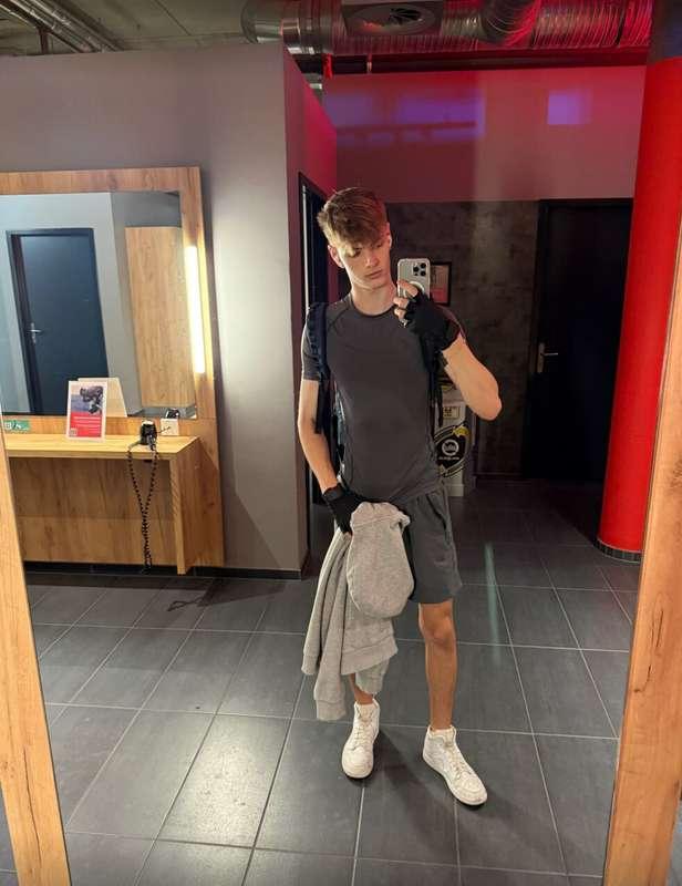 I'm leaving training and I want to chat with you, beauties -..