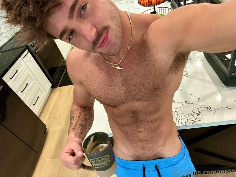 can’t get the day going w out coffee👅 Do we like the body ha..