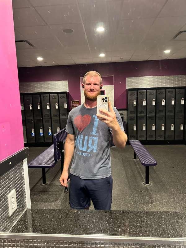 Another hot sweaty day. Ran 4 miles on some treadmill hills