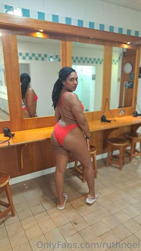 I wanted to show you this hot bikini before instagram see it..