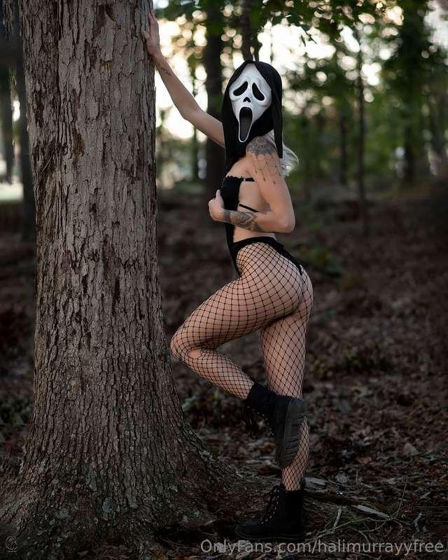 Happy Halloween! 🎃 🧡🖤 May your night be filled with screams ..