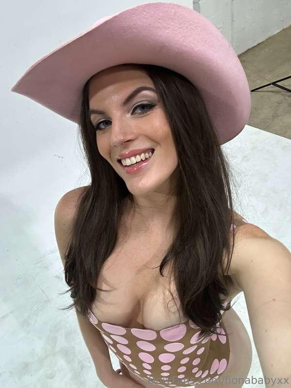 throwback to where i dressed up as a cowgirl for the day.. g..
