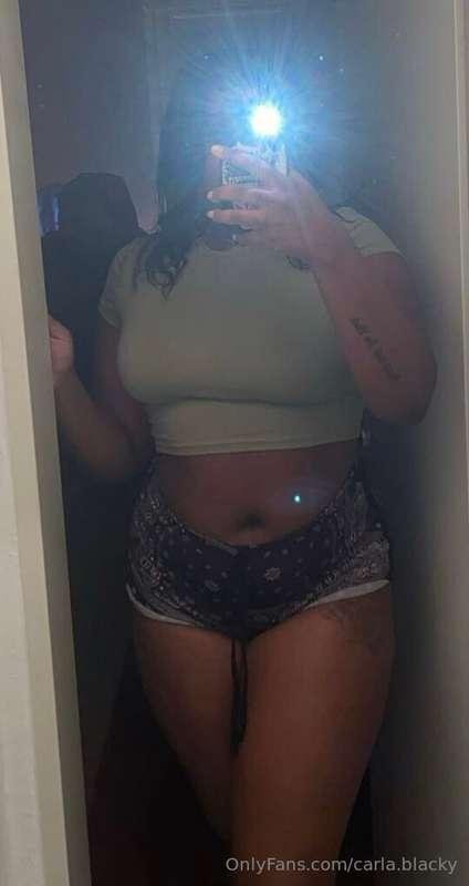 Mir ist etwas kalt kannst du mich auf heiße Gedanken bringen..