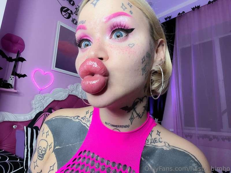 This is a top tier pussy for a perv, right guys?😍