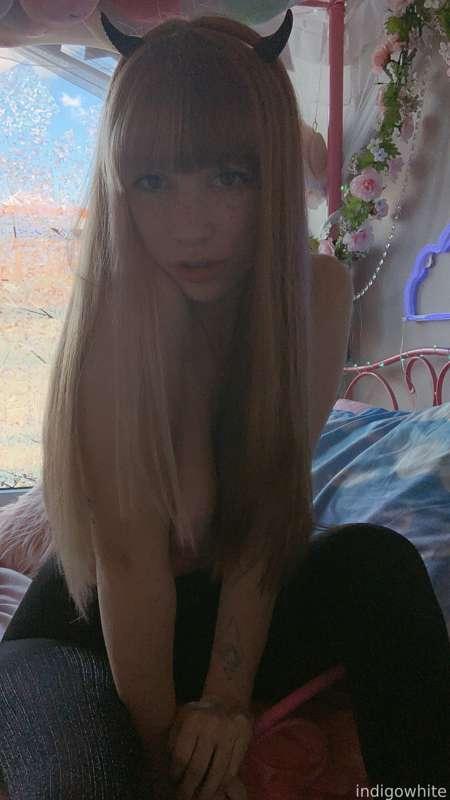 indigowhite image #96
