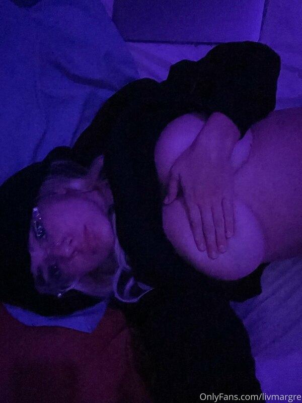 College girl nudes