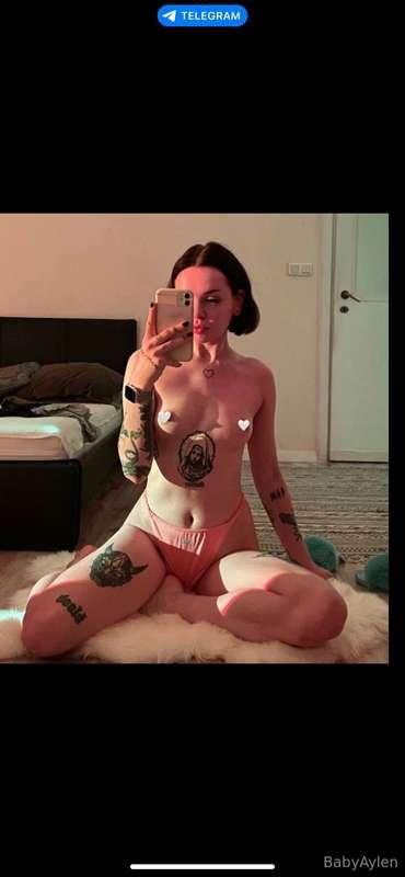 @sashaland Dirty bitch ready for videoc@lls🔥😈

@sashaland FR..