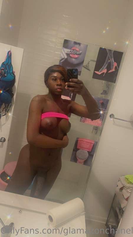 glamazonchanelr image #1