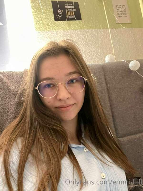 what is your favorite selfie of mine?;)
what should my new p..