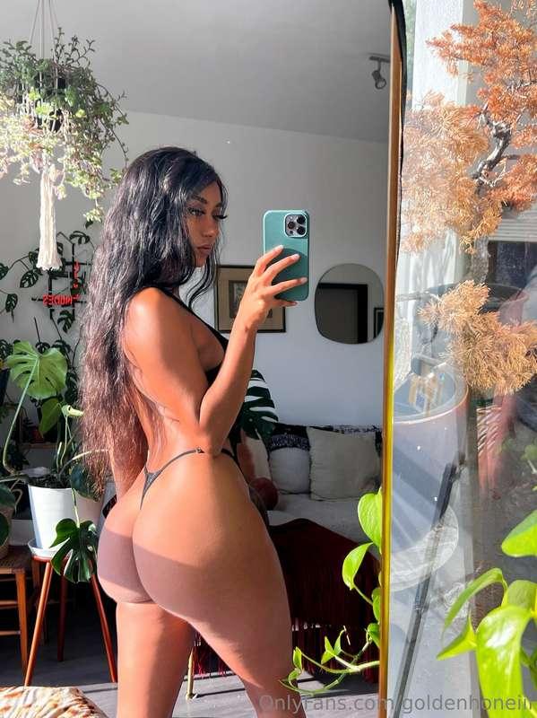 good morning, like what you see? 😈
