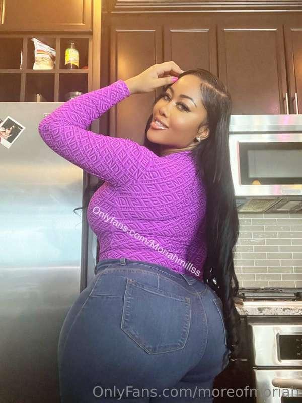 Just thinking how nice you would do me in the kitchen 😈