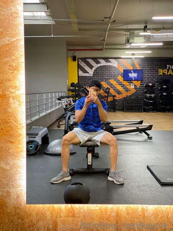 Wanna be my gym buddy? 😈🔥