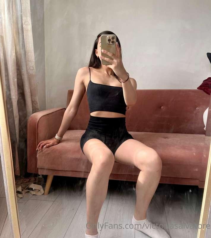 about to head to the gym, unless you wanna do some exercises..