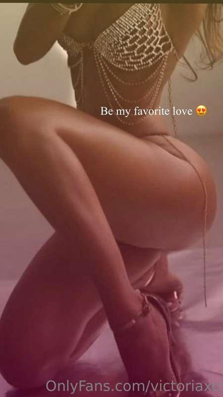 𝐒𝐄𝐗 𝐓𝐀𝐏𝐄 𝐁𝐔𝐍𝐃𝐋𝐄🍆
Tip $12 for 5 full-length sex tapes!