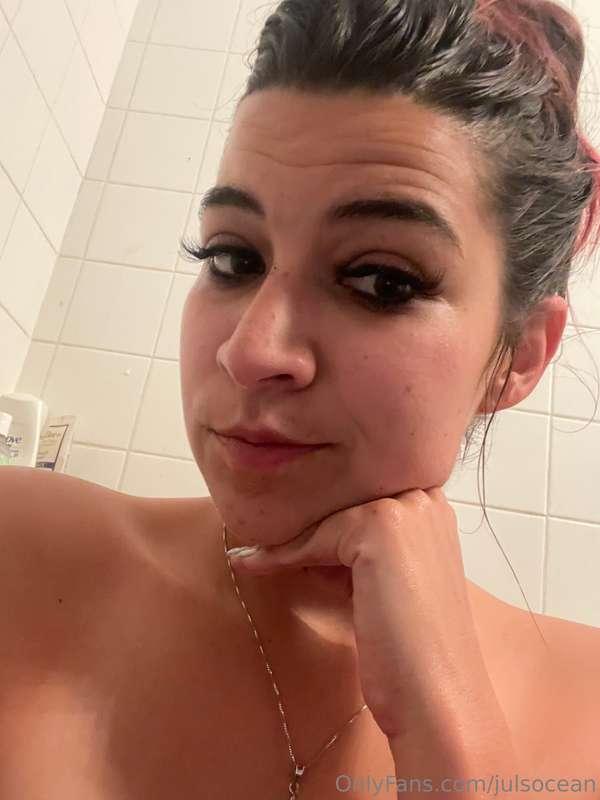 Had a nice soak last night 😏🧖🏻‍♀️🫧