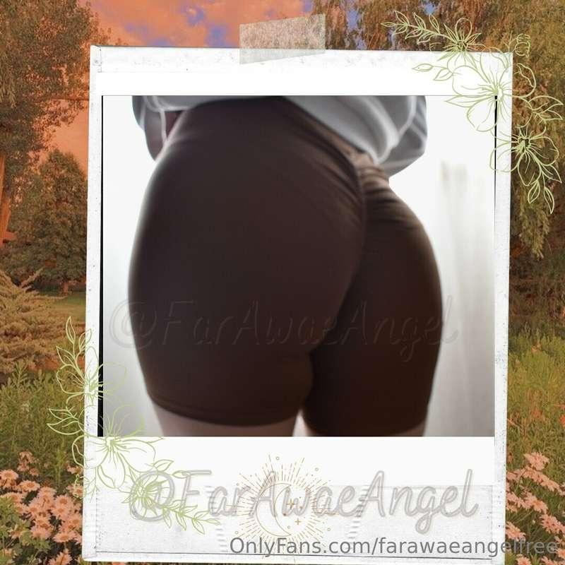 Christmas Eve booty 🎄