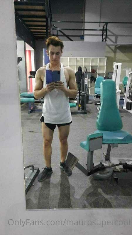 Entrenando 💪💪 se vienen los mejores videos 😉😈🔥