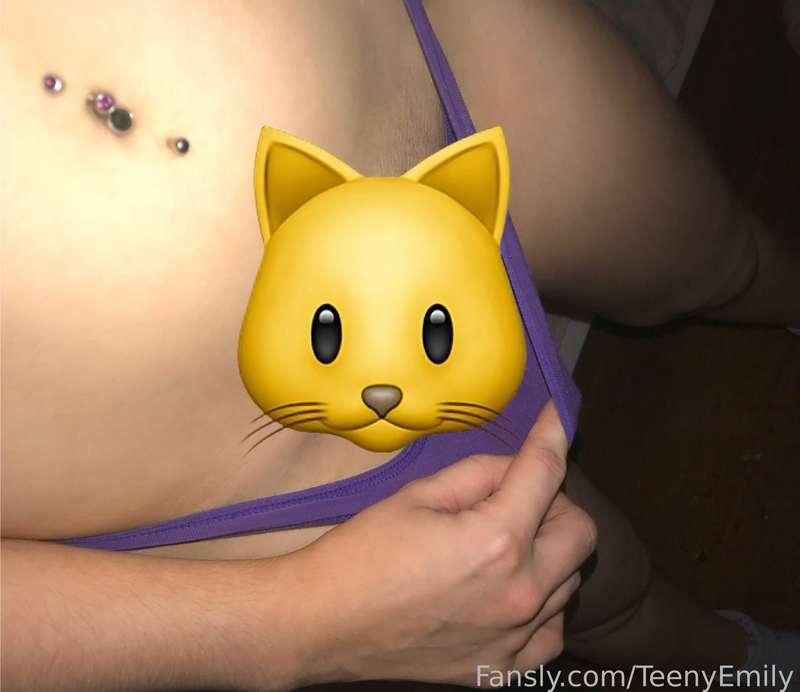 teenyemily image #1