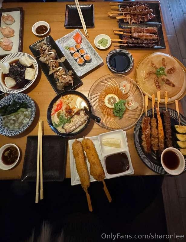 Friday night it’s that 🍱Time with friends 😍