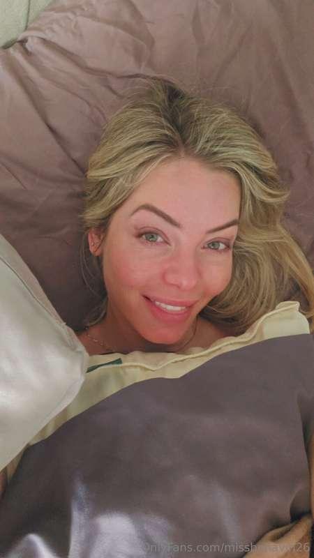 Good morning 🌞! I am up at the crack of dawn lol I've been g..