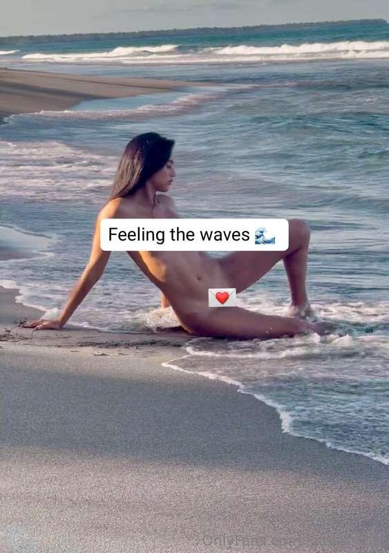 Feeling the waves 🌊 😮‍💨 closeups hot video on your 💌
