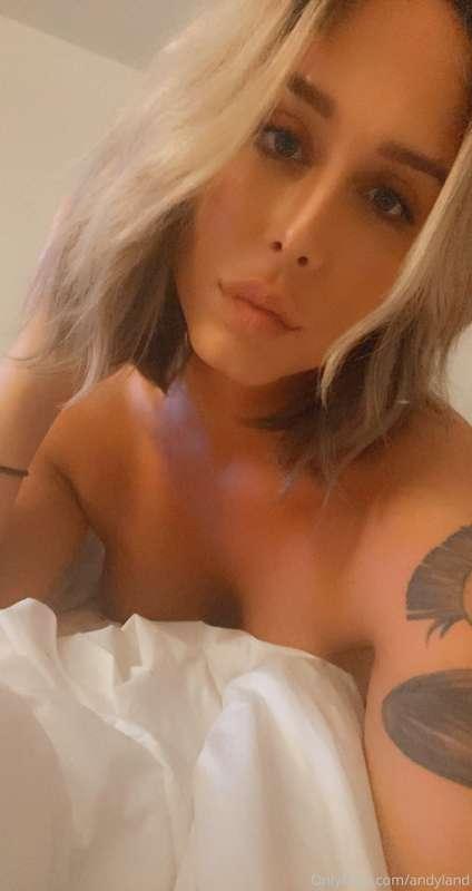Come roll in the sheets w/ me 😌 
Check messages for more 😏👁
