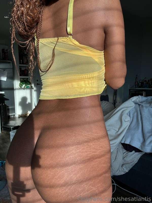 Real mean aren’t bothered by stretch marks 😤