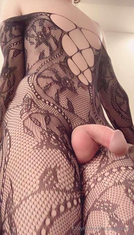 get over here and help me with this thing 😳