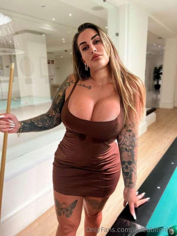 Superior women like me make you drop on your knees instantly