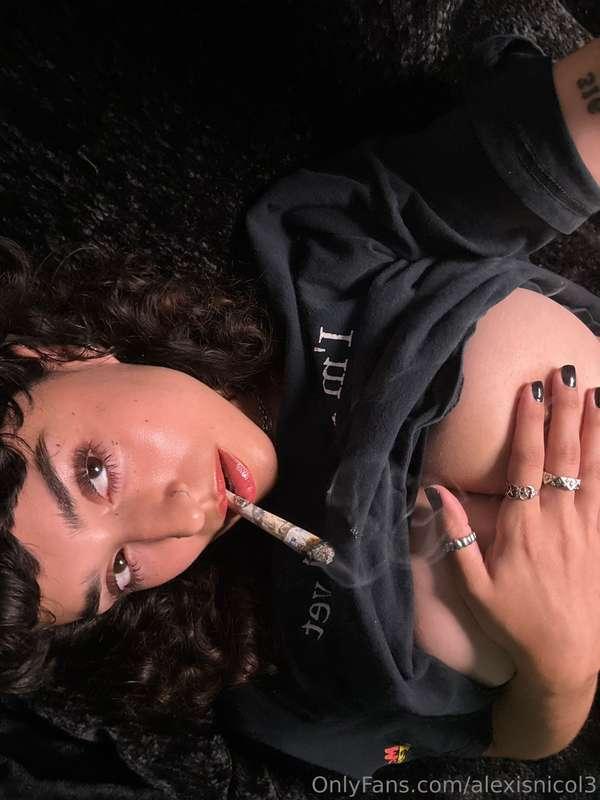 alexisnicol3 image #0