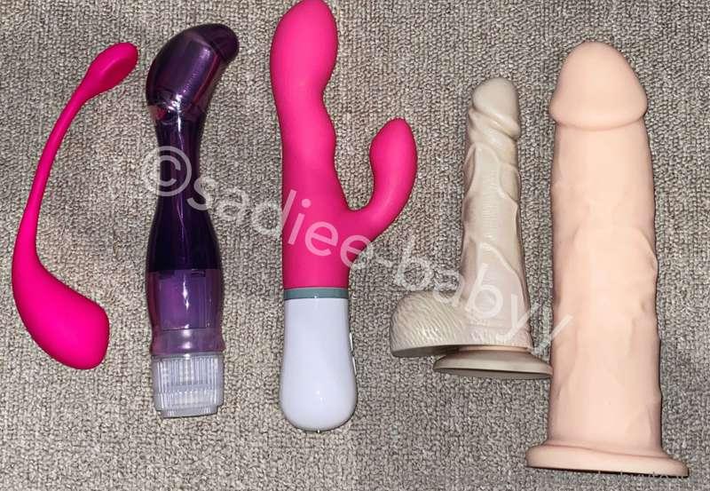 Want to unlock daily NSFW content? Over 4500 videos + photos..