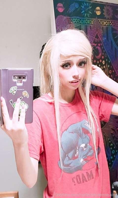 I love my new extensions <3 glad I let my roots grow a bit b..