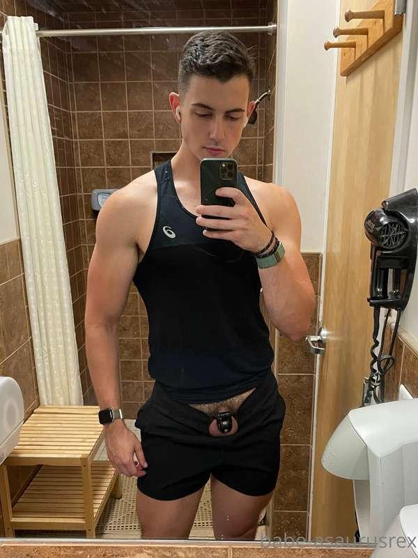 Happy Sunday everyone - I’m keeping my hole nice and worked ..