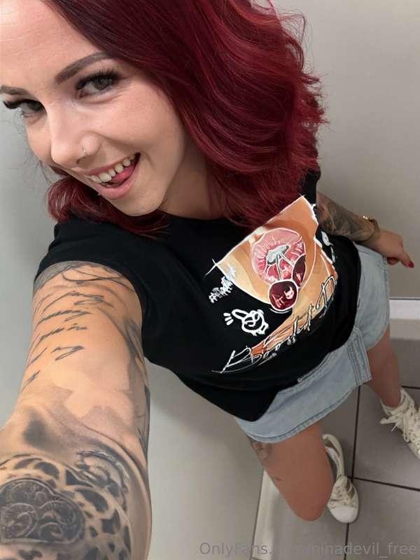 Ich habe auf der PS Days Messe meine Pussy gezeigt, nur für ..
