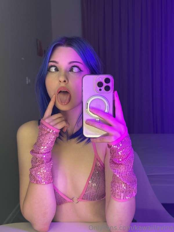 Does Ahegao excite you? 🥵 What could be better than these em..