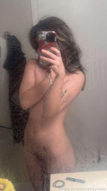 sincerlyyneon image #2